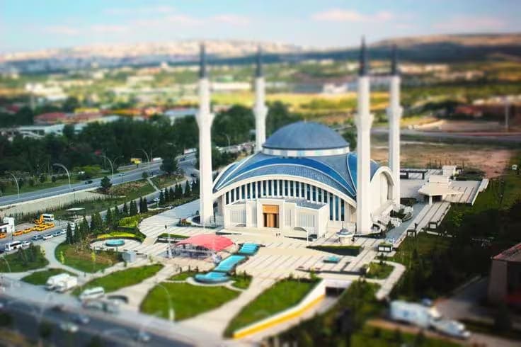 Ahmet Hamdi Akseki Cami — Ankara